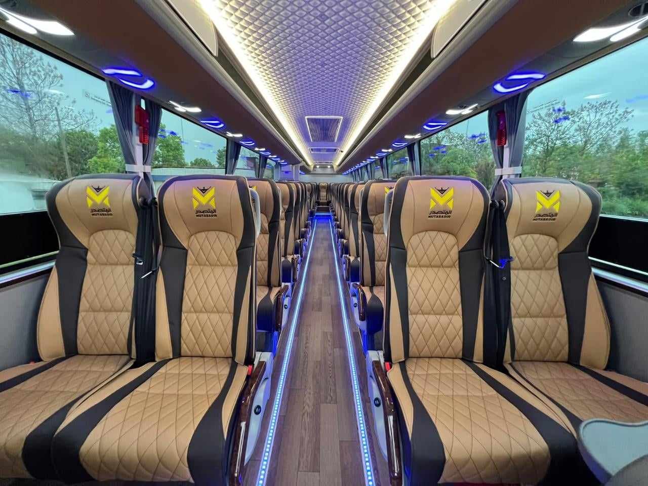 باص سياحي إقتصادي